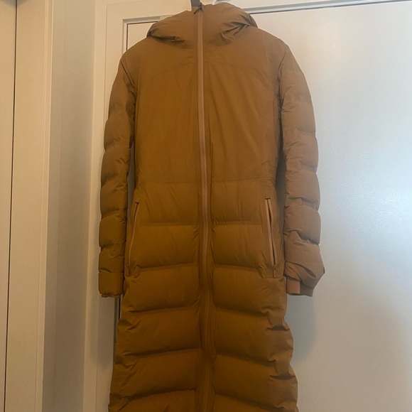 Lululemon Sleet Street Jacket - Picture 2 of 3